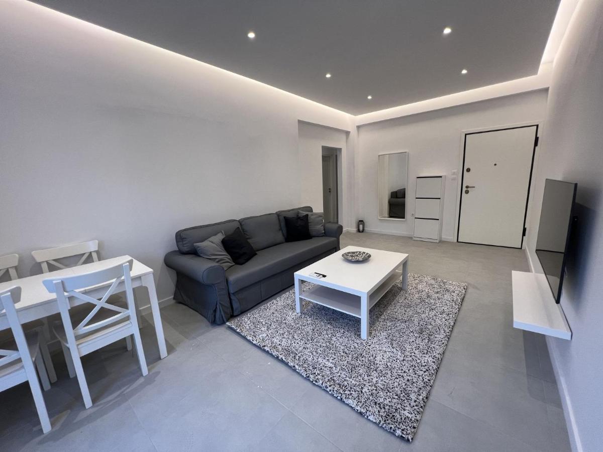 Comfy Apartment In Nea Smirni Athena Bagian luar foto